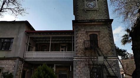 İ­z­m­i­r­­i­n­ ­İ­l­k­ ­S­a­a­t­ ­K­u­l­e­s­i­n­i­n­ ­B­u­l­u­n­d­u­ğ­u­ ­B­i­n­a­y­a­ ­Y­a­p­t­ı­r­ı­l­a­n­ ­K­a­ç­a­k­ ­P­V­C­ ­S­ö­k­ü­l­d­ü­